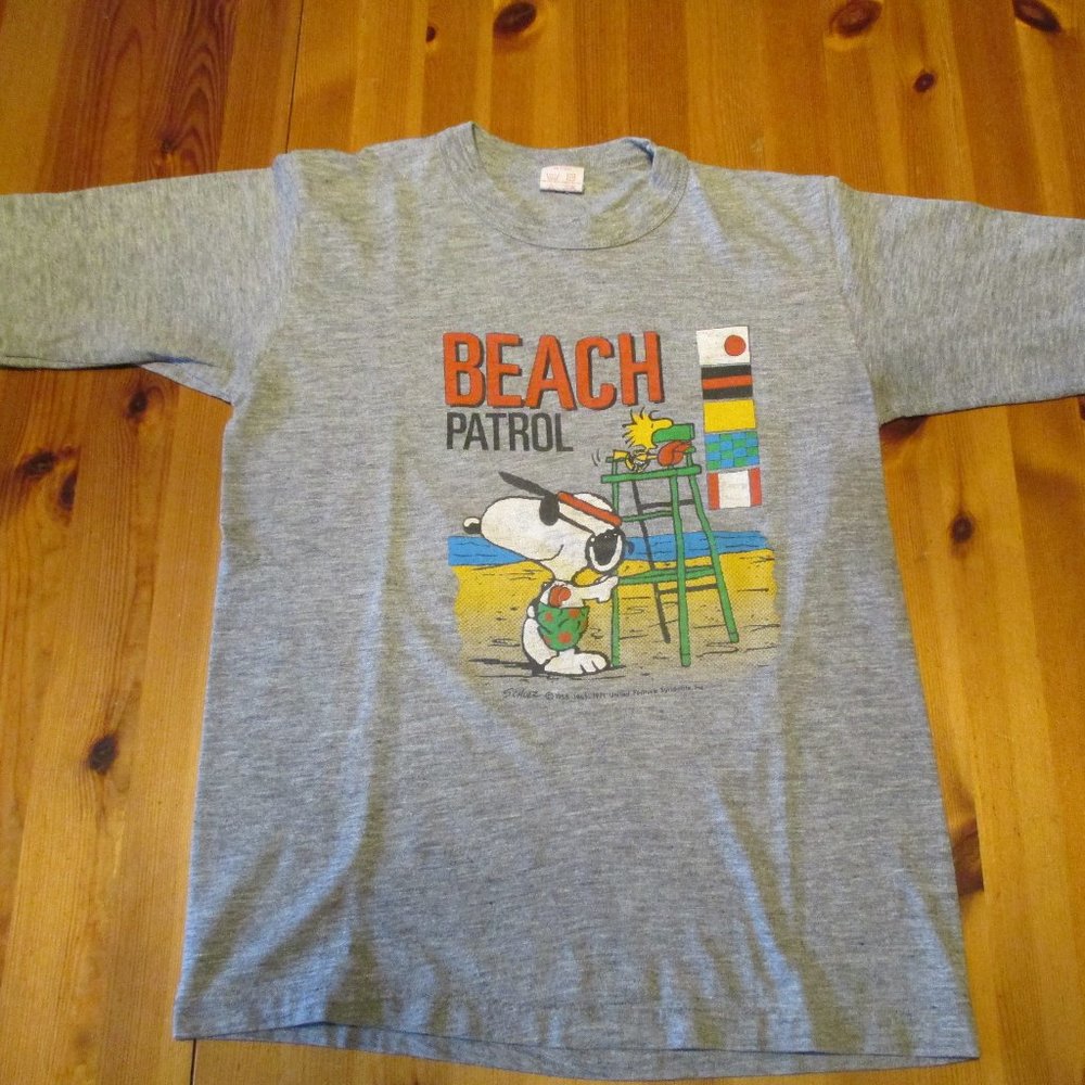 Boys Large 14/16 Vintage Snoopy Beach Patrol T-Shirt